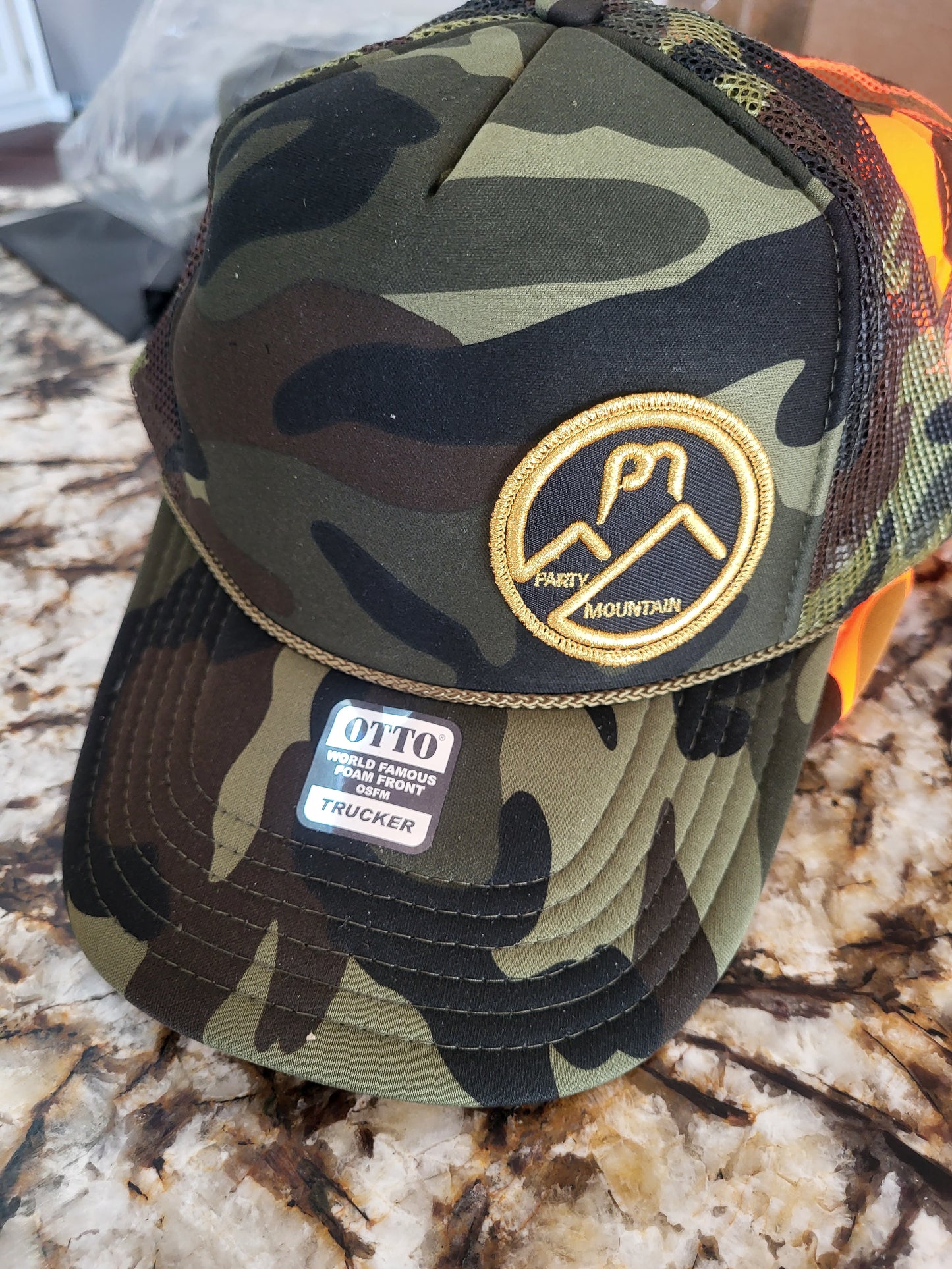 Party Mountain Camo collection